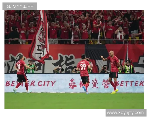 成都足球队展现强大实力大满贯点评其战术与团队协作之美